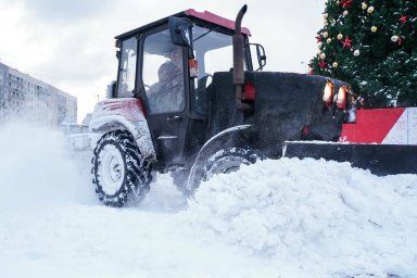 На уборку снега в Домодедове отправилось порядка 80 сотрудников и более 40 единиц техники