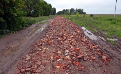 Два домодедовских товарищества поплатились за отсыпку дороги строительным мусором
