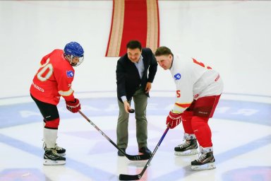 ​В Домодедово прошел хоккейный матч со звёздами