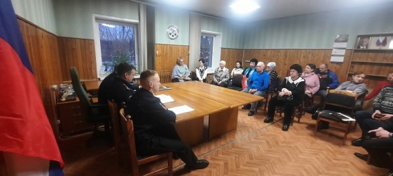 ​В Домодедово участковые уполномоченные полиции отчитались перед населением