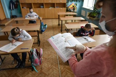 ​В Домодедовских школах не будут проводить массовые мероприятия до 2021 года