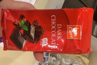 В аэропорту Домодедово обнаружили 30.000 евро в упаковках из-под шоколада