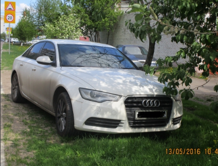 В Домодедово за неделю 23 штрафа за парковку на газоне