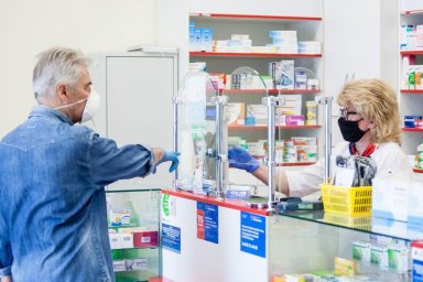 Медицинскую маску в государственных аптеках Подмосковья можно приобрести за 5 рублей
