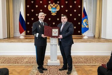 Коллектив аэропорта Домодедово был награждён памятным знаком от Министра транспорта РФ
