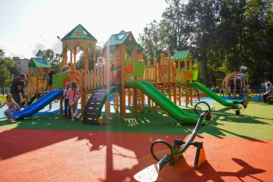 В Домодедово установили 5 детских площадок