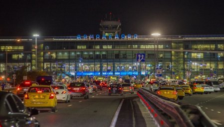 ​В новогодние праздники аэропорт Домодедово обслужил более миллиона пассажиров