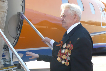 Аэропорт Домодедово обслужит ветеранов как VIP клиентов