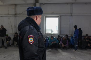 ​На стройке крупного торгового объекта в Домодедово выявили нарушения миграционного законодательства