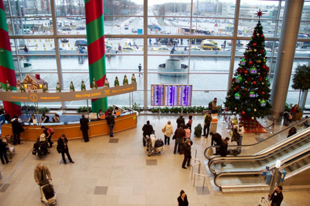 Аэропорт Домодедово  встретил детей из разных регионов России, прилетевших на Новогоднюю ёлку