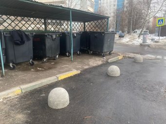 В Домодедово будут бороться с автомобилями мешающими забрать мусор с площадок