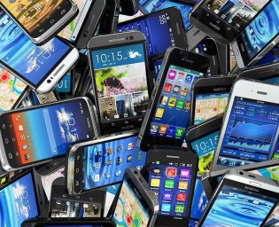 ​В два раза больше мобильных телефонов в 2021 году импортируют в Россию через Домодедово