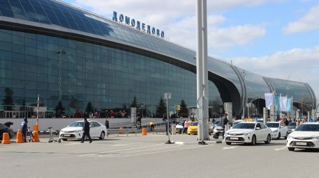 В аэропорту "Домодедово" появится система по выявлению взрывчатки в жидкости