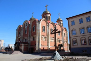 Расписание богослужений в соборе всех Святых в земле Российской просиявших