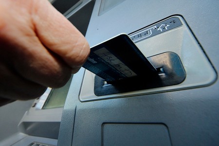 В Домодедово полицейские раскрыли кражу денежных средств с банковской карты