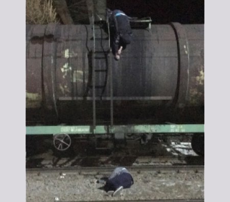 Установлена причина смерти двух мужчин на железнодорожной станции в Домодедово
