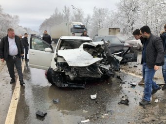 ​В Домодедово столкнулись три авто, 1 человек погиб