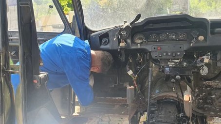 Сотрудники Домодедовской «Теплосеть» передали автомобиль для бойцов СВО