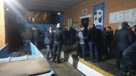 Сотрудники Домтрансавто вышли на забастовку в Домодедово